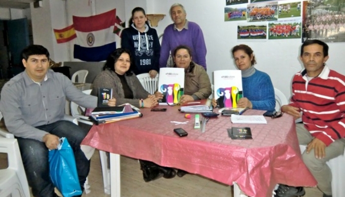 Paraguayko komunitatearekin.